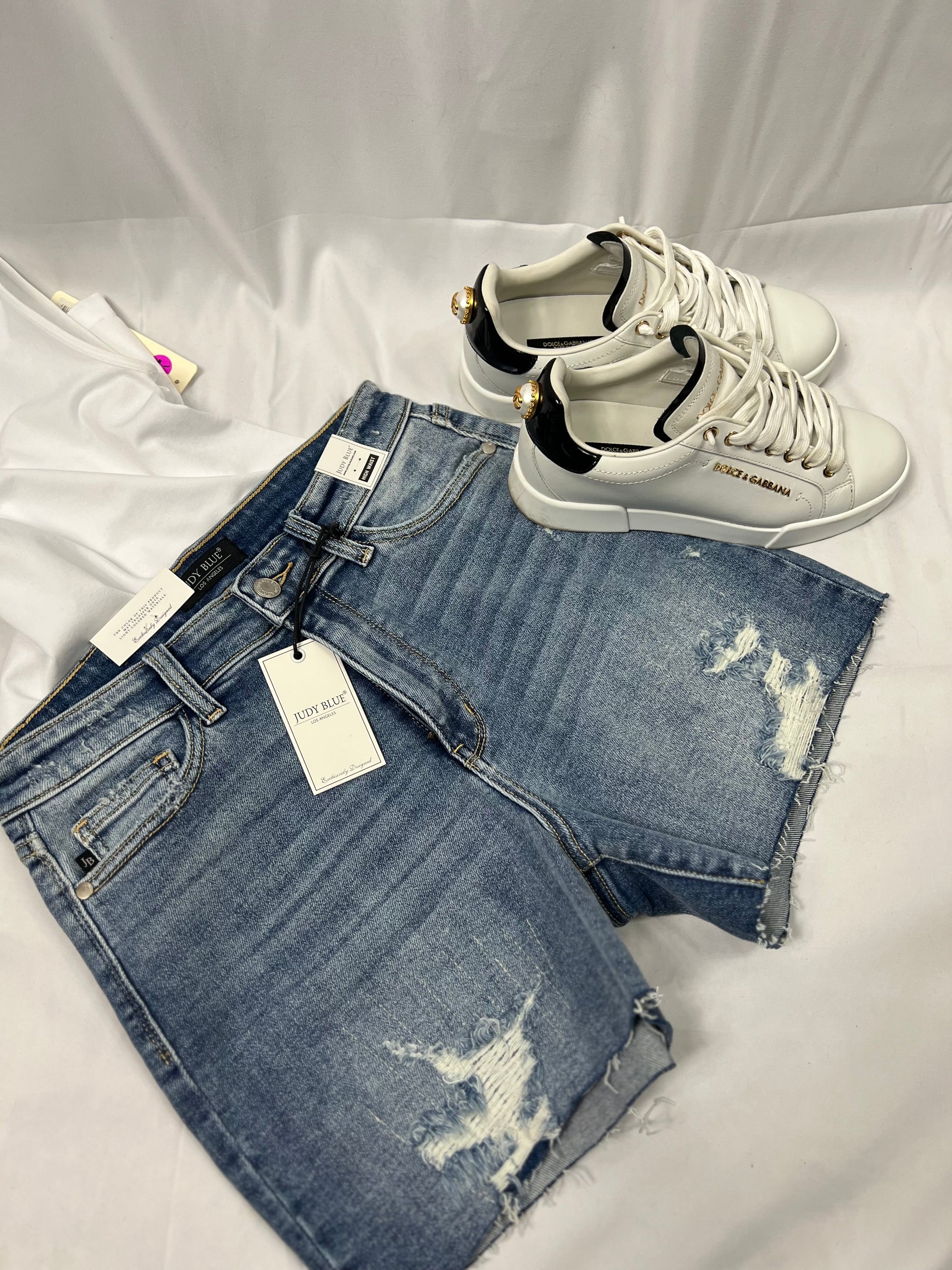 High Waist Shorts W/stitch Over Destroy Detail blue