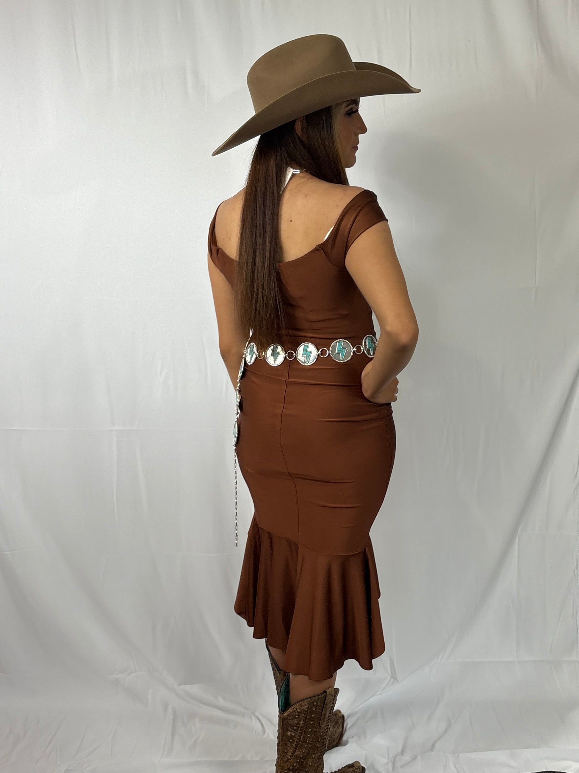 Off Shoulder dress brown/ front ruffle