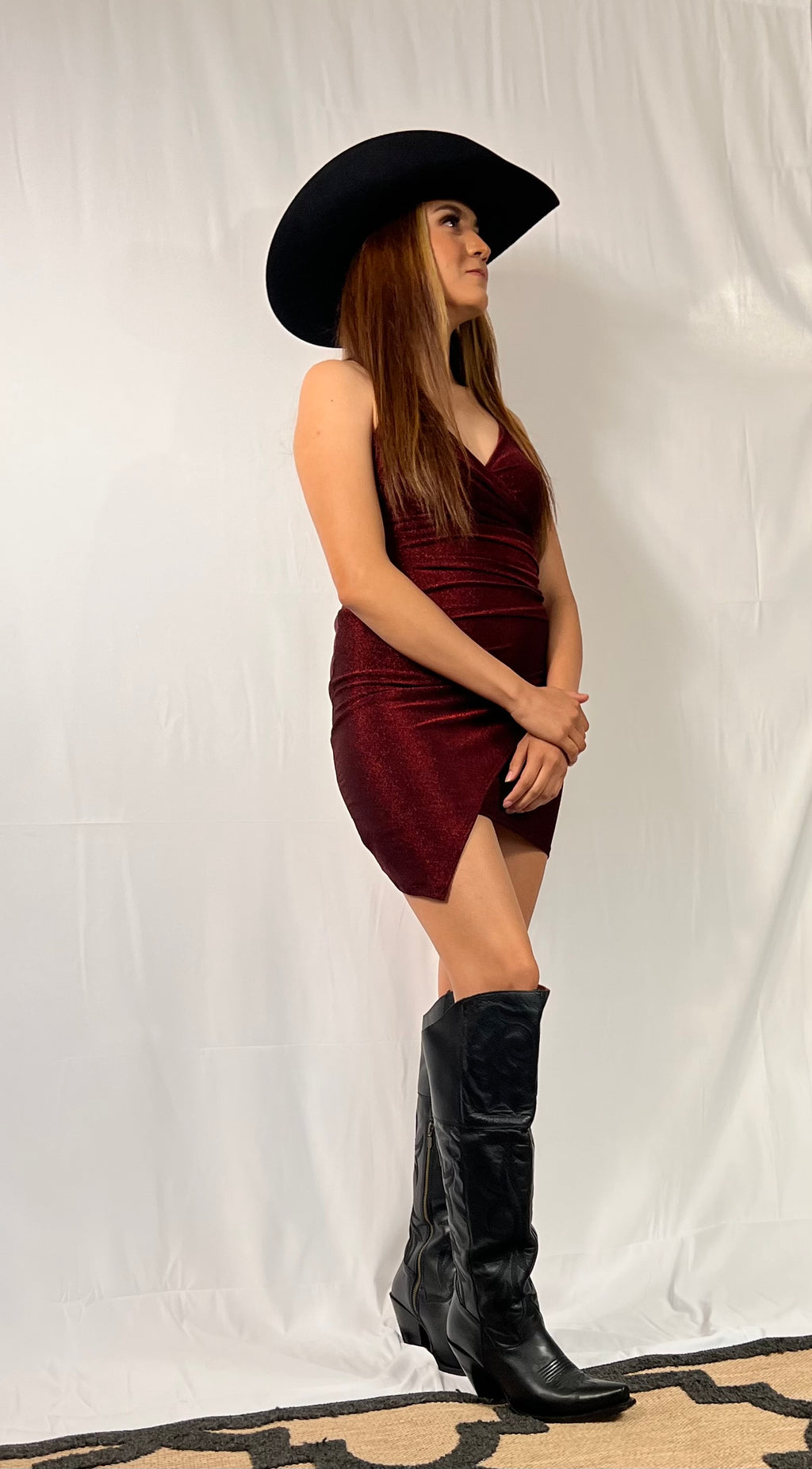 Short glitter burgundy dress