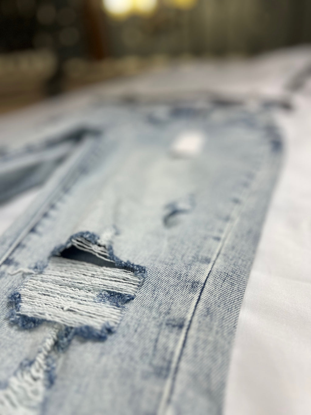 Whitewash Destroyed Mid Rise Stretch Flare